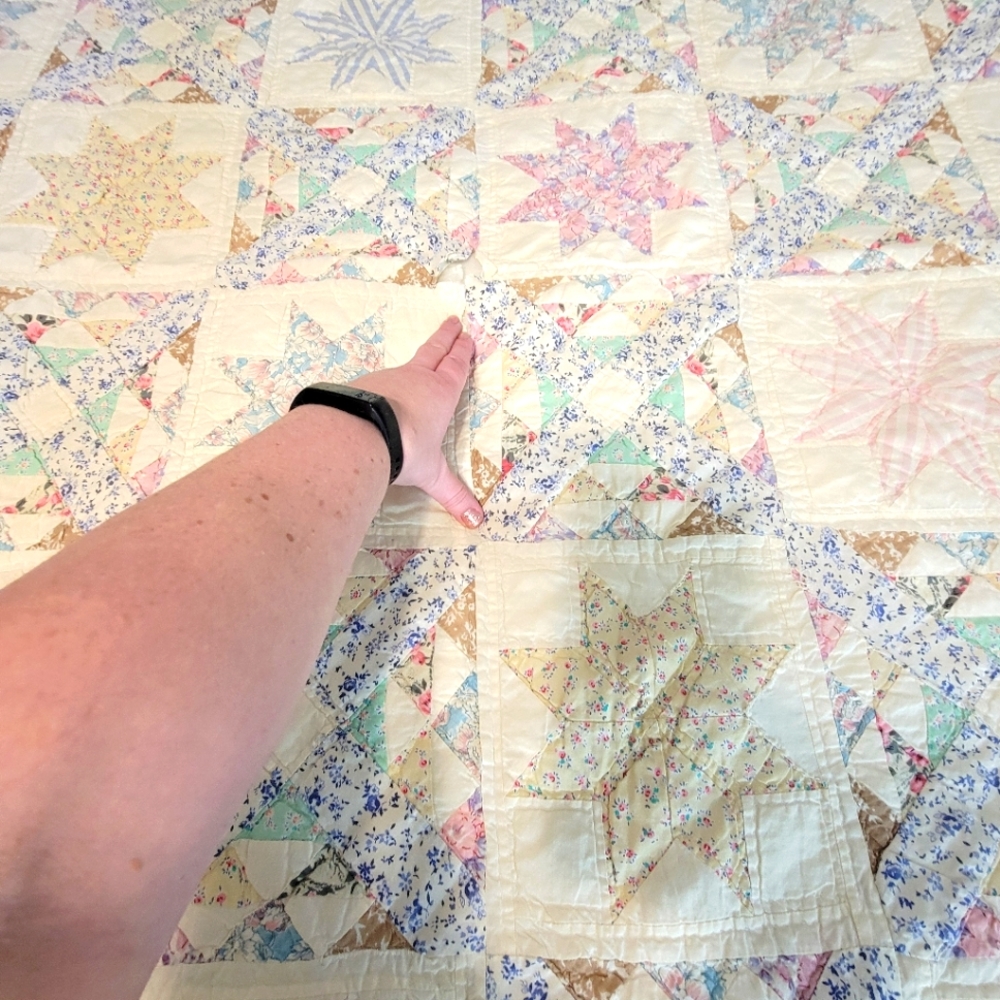 Vintage 8 point star Arch Quilt - Picture 4 of 17